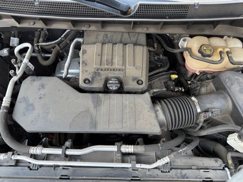 Used 2022 Chevrolet Silverado 1500 Custom AWD/4WD image 21