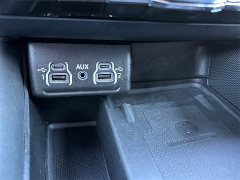 Used 2022 Dodge Durango R/T w/ Quick Order Package 22F image 27