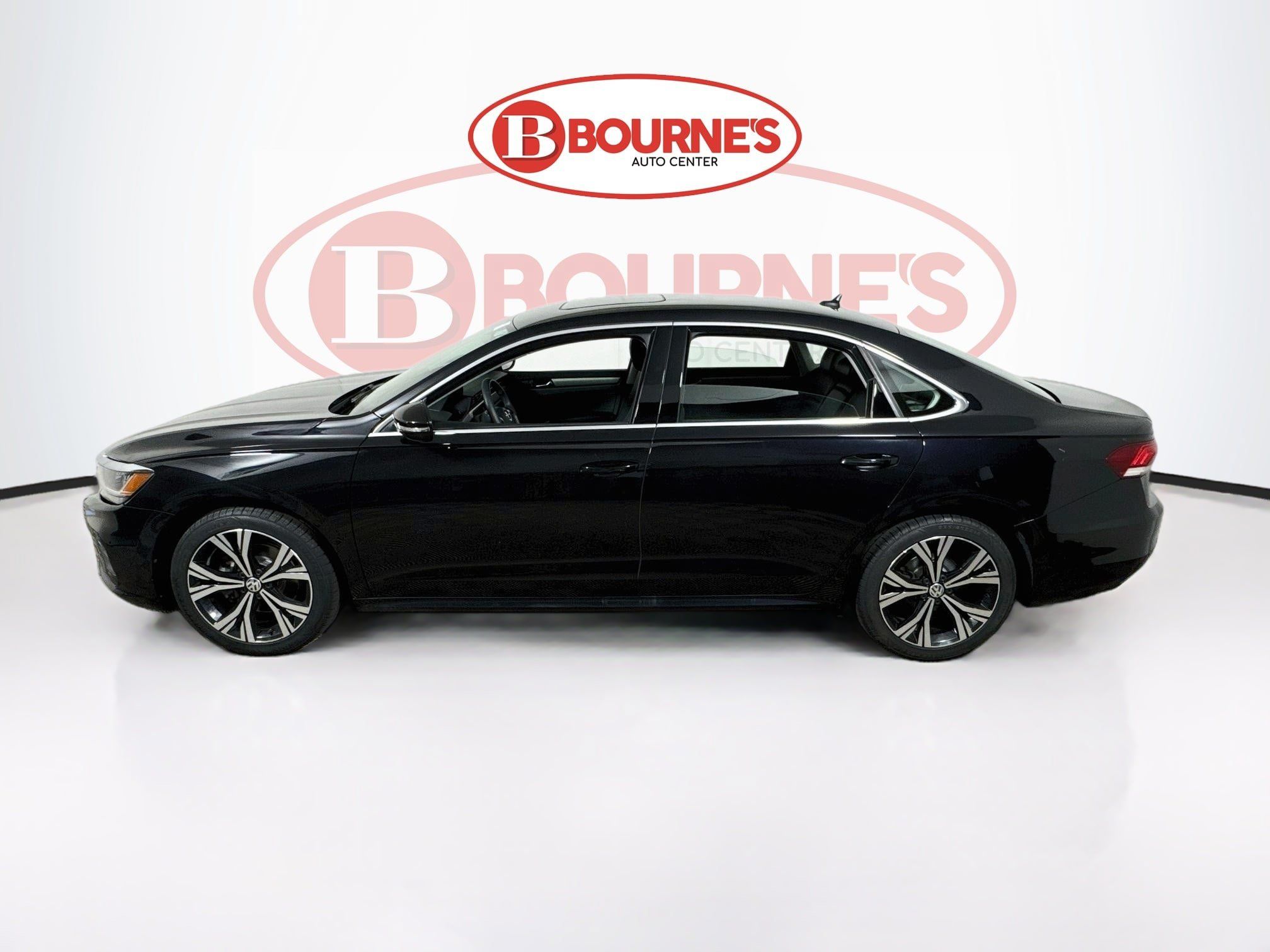 Used 2021 Volkswagen Passat 2.0T SE FWD image 8