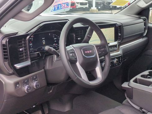 Used 2025 GMC Sierra 1500 Elevation image 11