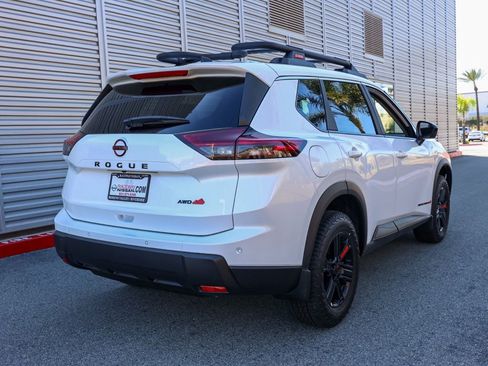 New 2026 Nissan Rogue SV image 4