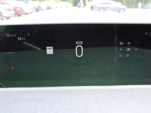 Used 2025 Ford Expedition Active AWD/4WD image 21