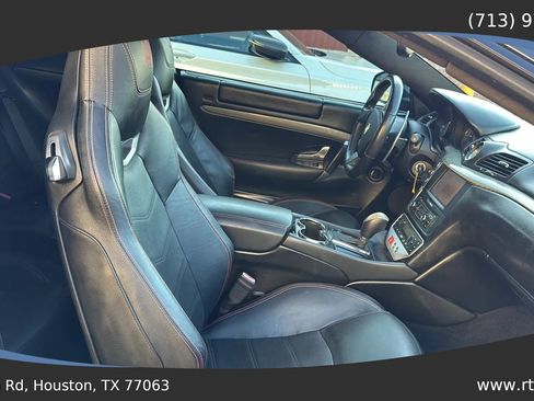 Used 2014 Maserati GranTurismo MC image 32