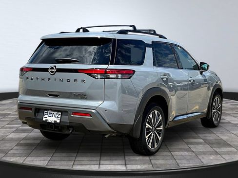 Used 2026 Nissan Pathfinder Platinum AWD/4WD image 7
