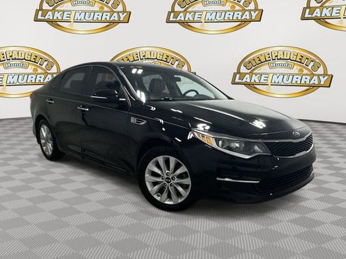 Used 2018 Kia Optima LX w/ 17" Alloy Wheels Package FWD image 1