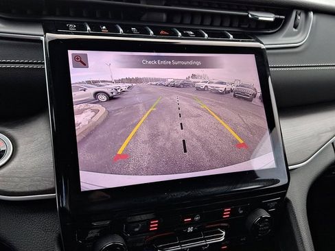 Certified 2025 Jeep Grand Cherokee Limited w/ Trailer Tow Package image 24