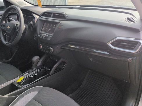 Used 2023 Chevrolet TrailBlazer LT image 29