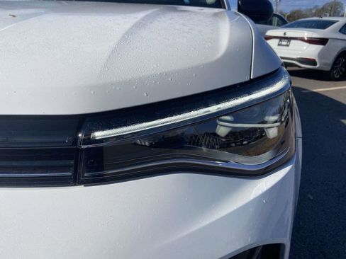 New 2026 Volkswagen Taos S image 5