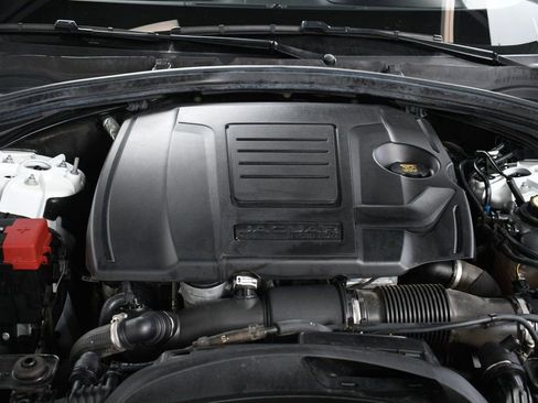 Used 2020 Jaguar F-PACE Premium image 72