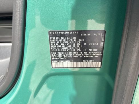 New 2025 Volkswagen ID. Buzz 1st Edition AWD/4WD image 23