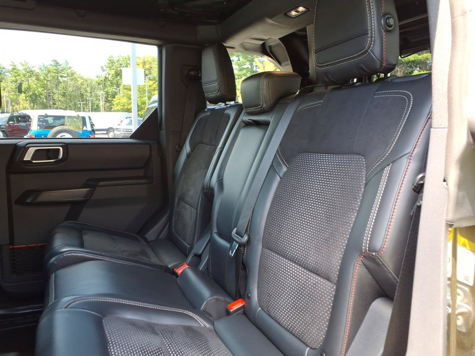 Used 2024 Ford Bronco Raptor w/ Interior Carbon Fiber Pack 6 AWD/4WD image 30