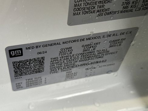 Used 2024 GMC Sierra 1500 SLT AWD/4WD image 56