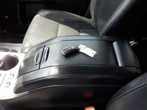 Used 2016 Toyota Highlander Limited Platinum image 32