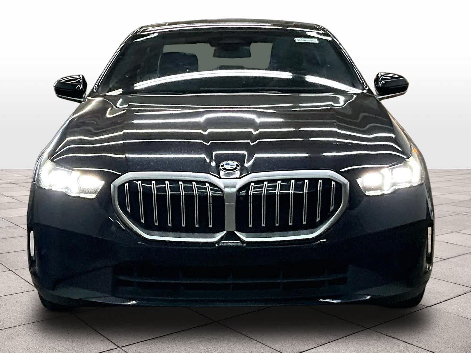 Used 2024 BMW 530i xDrive w/ Premium Package AWD/4WD image 3