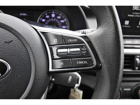 Used 2021 Kia Forte LXS FWD image 16