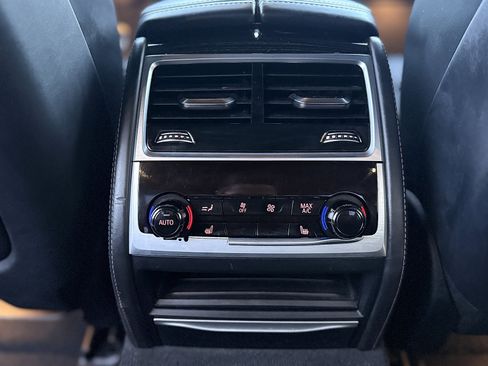 Used 2020 BMW 750i xDrive w/ Executive Package image 21