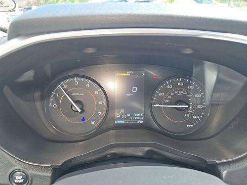 Used 2021 Subaru Crosstrek 2.0i Premium w/ Moonroof Package image 8