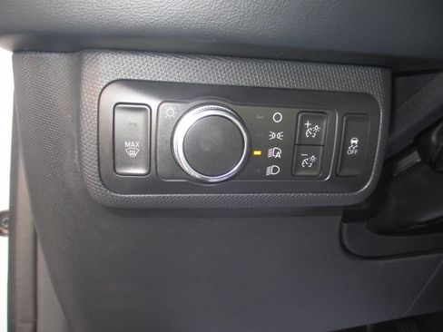 Used 2022 Ford Mustang Mach-E Premium image 17