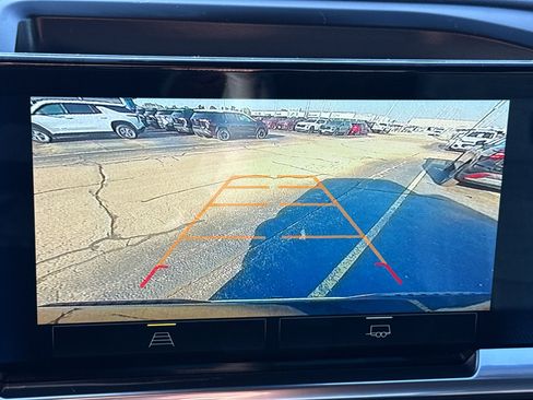 Used 2022 Chevrolet Silverado 1500 LT image 20