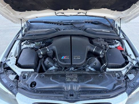 Used 2010 BMW M5 image 21