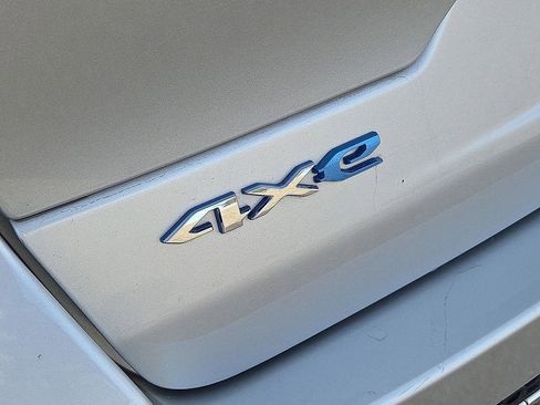 Used 2023 Jeep Grand Cherokee Overland w/ Luxury Tech Group IV image 13