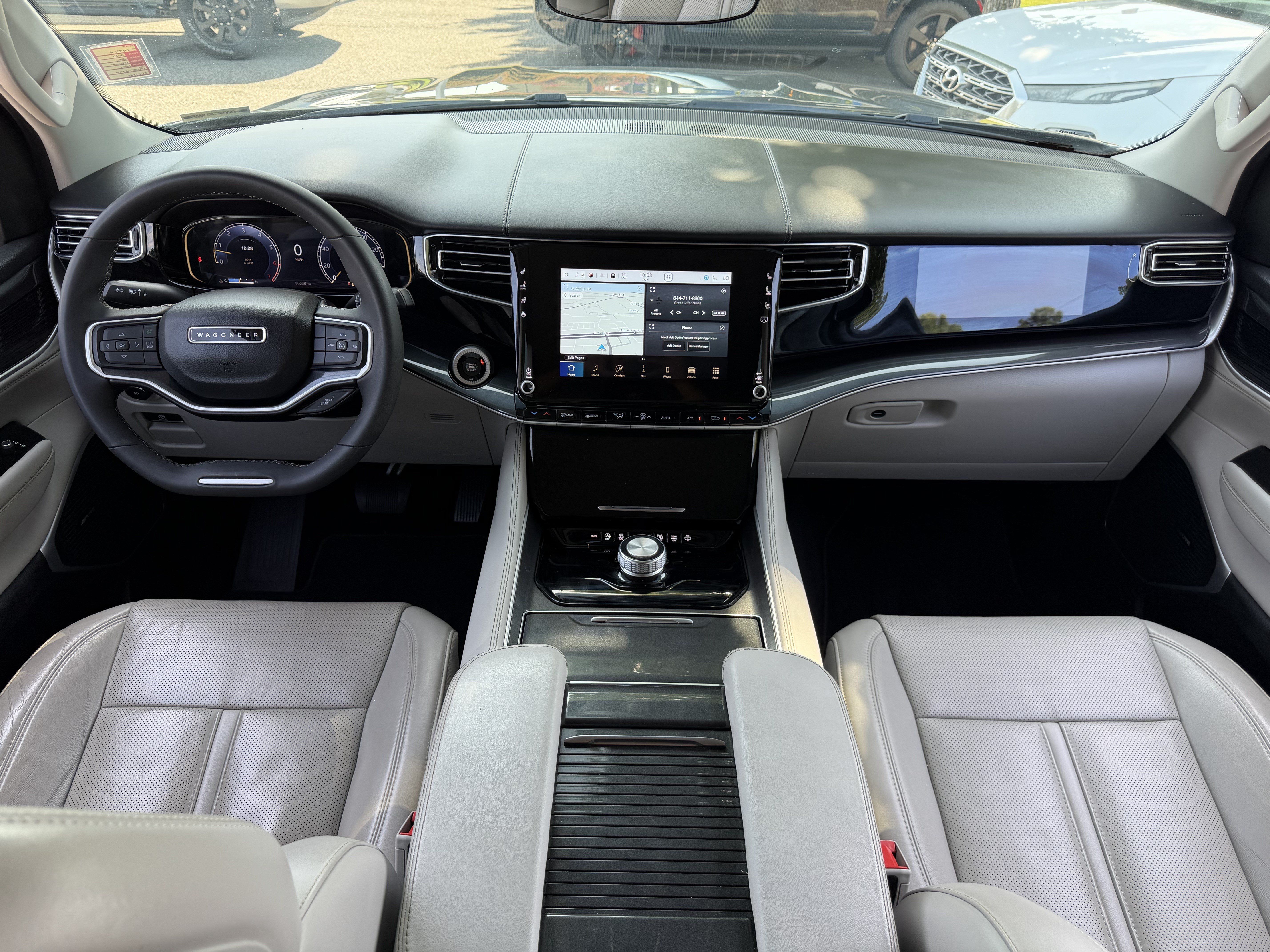 Used 2023 Jeep Wagoneer 2WD w/ Premium Group I image 31