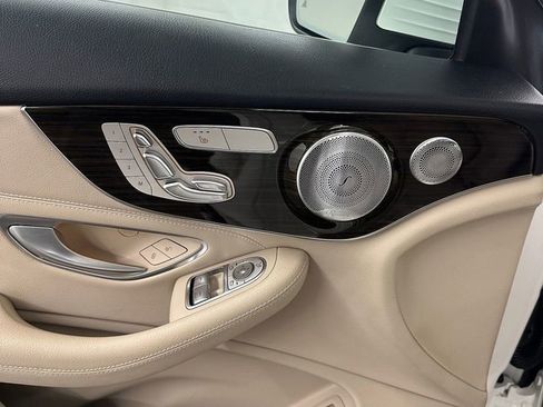 Used 2018 Mercedes-Benz C 300 4MATIC Coupe image 9