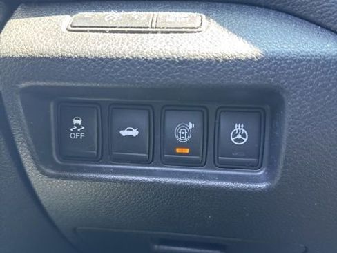 Used 2015 Nissan Altima 3.5 SL FWD image 28