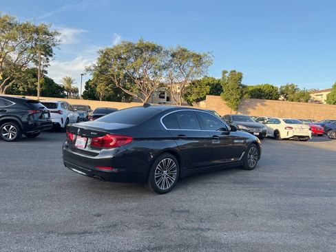 Used 2019 BMW 540i 540i w/ Convenience Package image 4