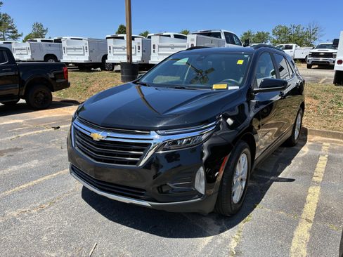 Used 2022 Chevrolet Equinox LT FWD image 3