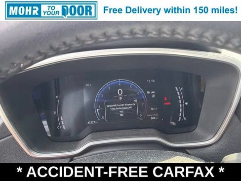 Used 2023 Toyota Corolla Cross XLE w/ Convenience Package AWD/4WD image 17