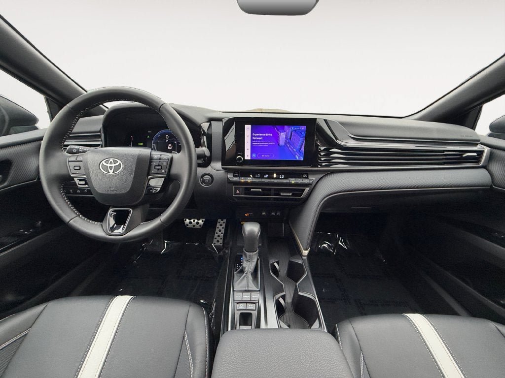 Used 2026 Toyota Camry SE FWD image 11