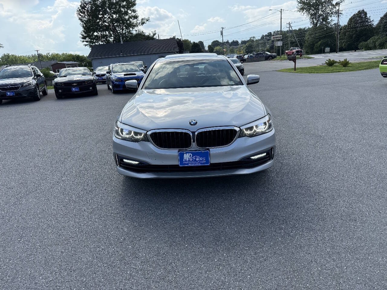 Used 2018 BMW 530i xDrive AWD/4WD image 3