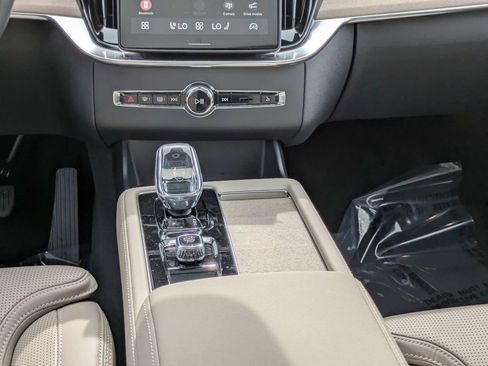 Used 2026 Volvo XC90 T8 Ultra w/ Protection Package Premier AWD/4WD image 22