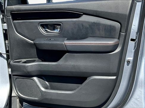 Used 2024 Honda Pilot TrailSport image 29