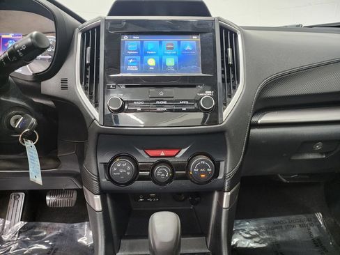 Used 2019 Subaru Forester Premium w/ All-Weather Package AWD/4WD image 18