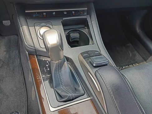 Used 2016 Lexus ES 350 w/ Luxury Package w/Wood Trim FWD image 13
