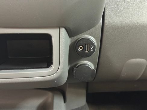 Used 2019 Nissan Frontier S RWD image 34