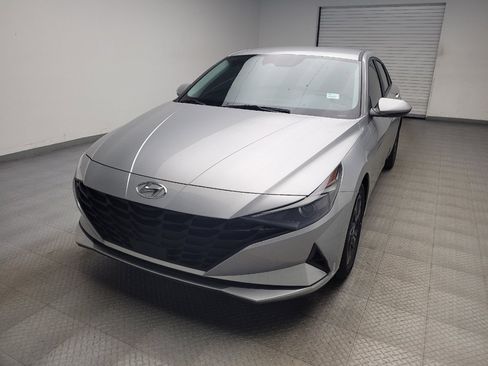 Used 2021 Hyundai Elantra SEL w/ Convenience Package FWD image 15