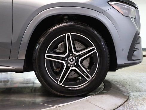 Used 2024 Mercedes-Benz GLE 350 4MATIC w/ AMG Line Exterior image 15