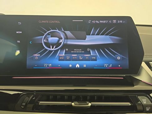 New 2026 BMW X1 xDrive28i w/ Technology Package AWD/4WD image 24