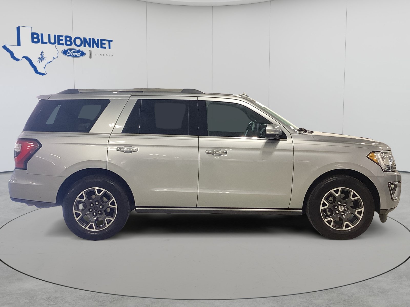 Used 2020 Ford Expedition Limited w/ Equipment Group 301A RWD image 4