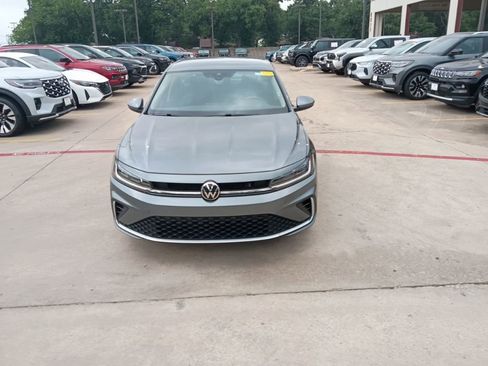 Used 2025 Volkswagen Jetta S FWD image 5