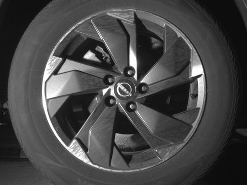 Used 2025 Nissan Rogue SV image 15