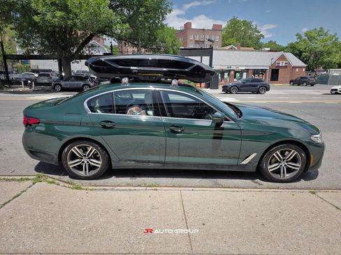 Used 2021 BMW 530e xDrive w/ Executive Package AWD/4WD image 4