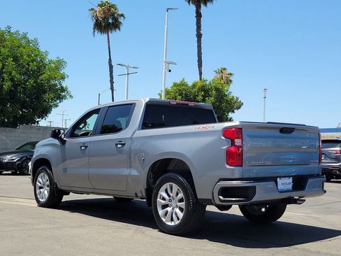 Used 2023 Chevrolet Silverado 1500 Custom AWD/4WD image 2