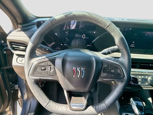 Used 2025 Buick Envista Preferred w/ Convenience I Package FWD image 13