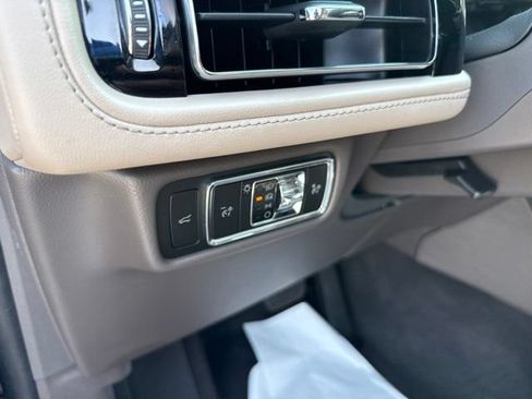 Used 2023 Lincoln Aviator AWD w/ Premium Package image 22