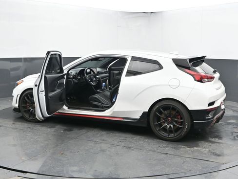 Used 2021 Hyundai Veloster N image 49
