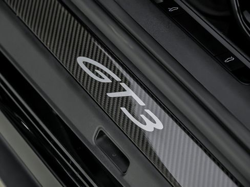 Used 2022 Porsche 911 GT3 RWD image 25
